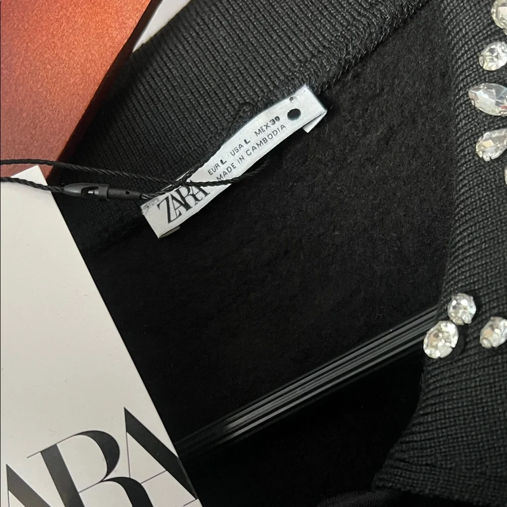 Zara Black Embellished Collar Button Down Shirt - Picture 2 of 3